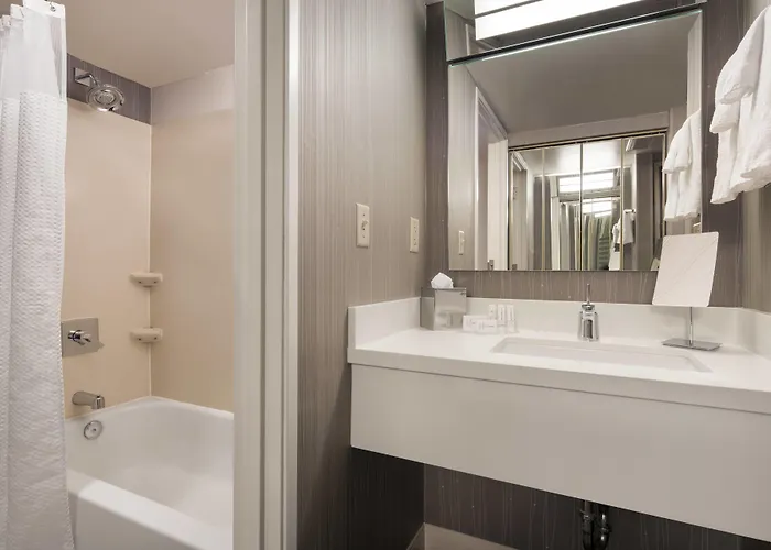 Courtyard By Marriott Old Town