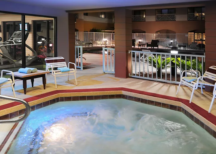 Hotel Courtyard By Marriott Old Town
