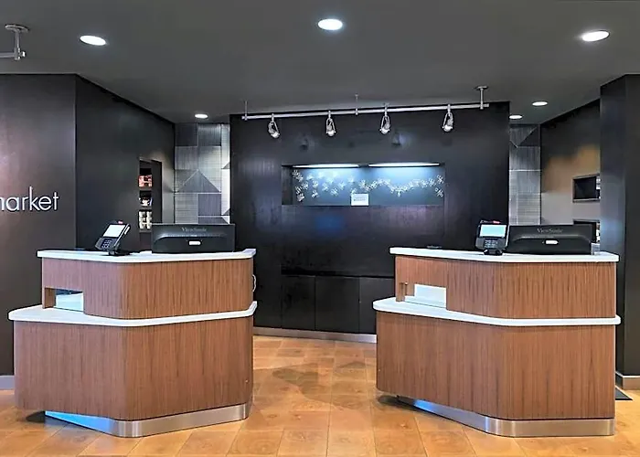 Hotel Courtyard By Marriott Old Town