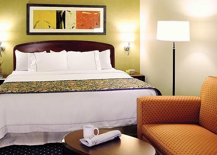 Courtyard By Marriott Old Town Hotel 3*